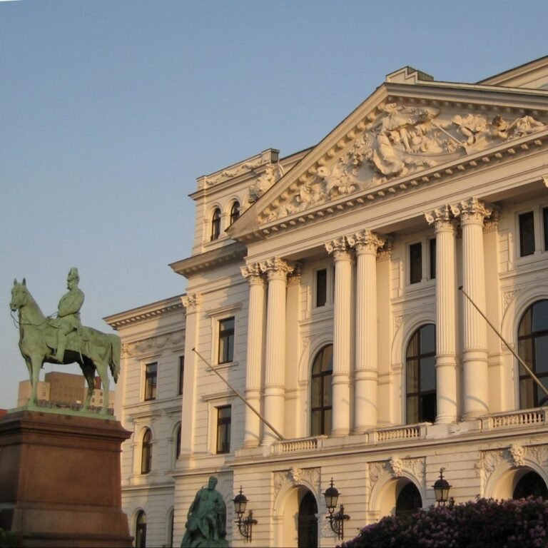 Kombitour Ottensen, Hafen und City